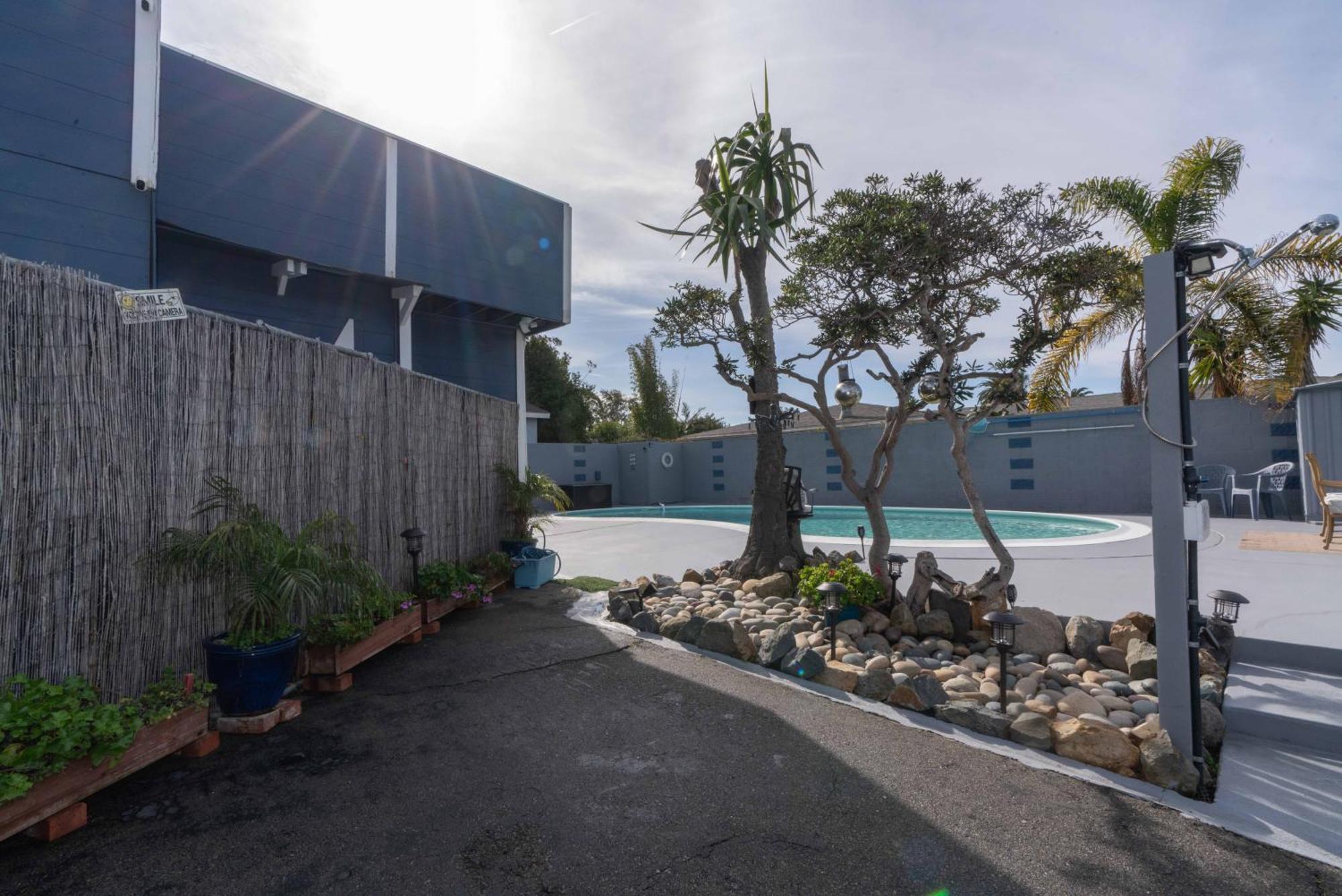 * - The Leucadia Beach Grotto - * An Encinitas Gem Luaran gambar